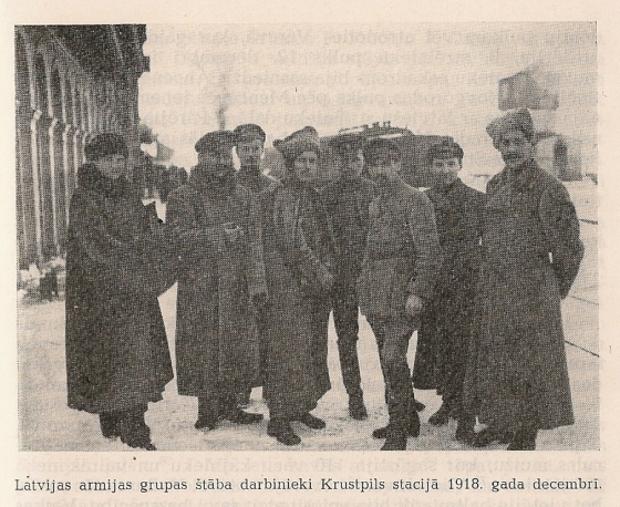 Latvijas armijas grupas štaba darbnieki Krustpils 1918g